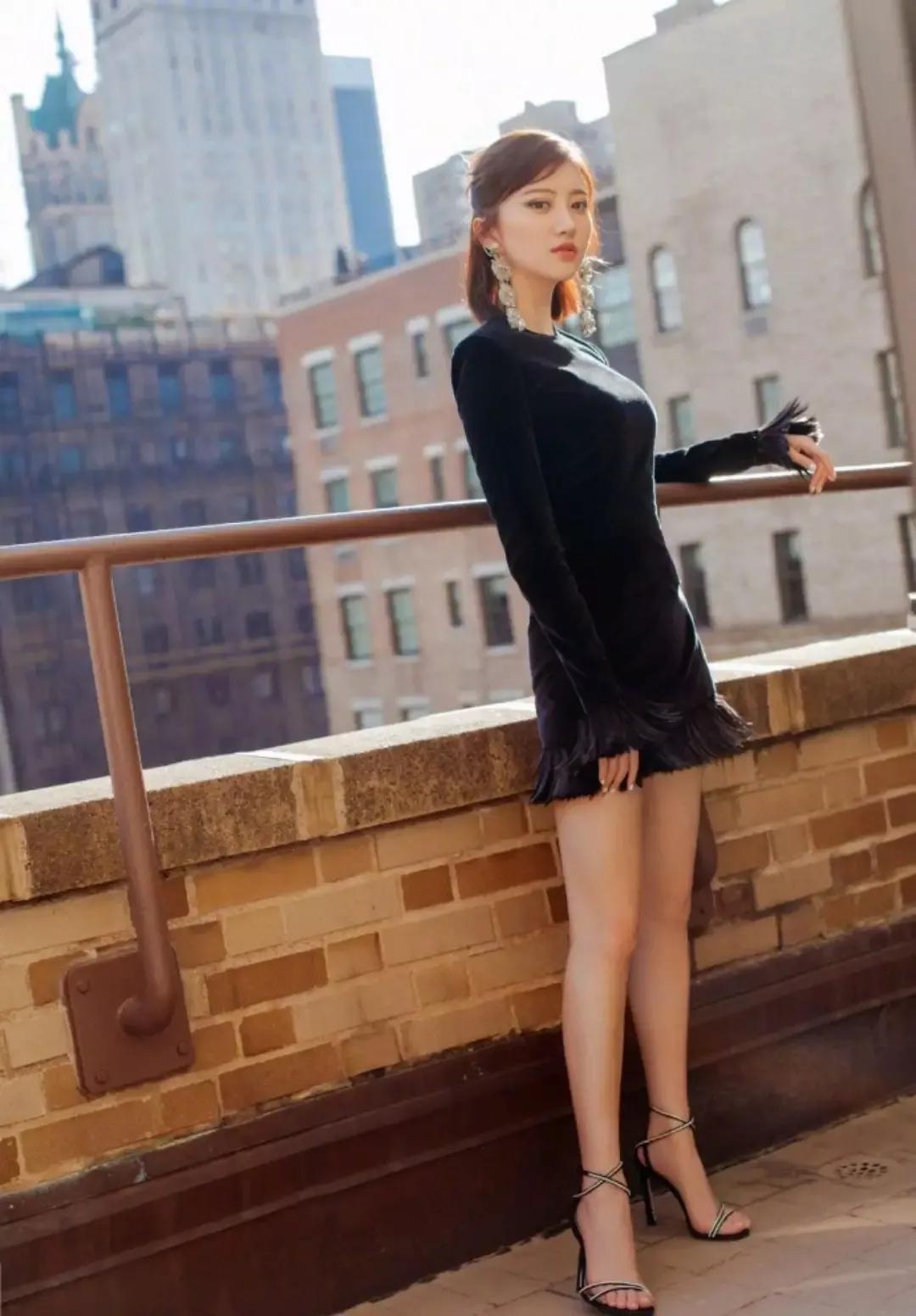 明星俏佳人:人间富贵花景甜