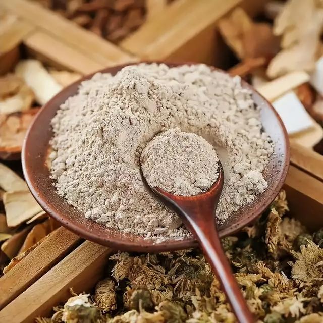 生理盐水敷脸有什么作用与功效，脸上有痘印怎么弄才能消除（这四个网传护肤偏方千万要避雷）