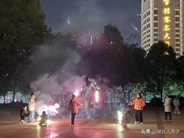 大年三十的风俗是什么，大年三十的风俗是什么意思（8大习俗要遵守）