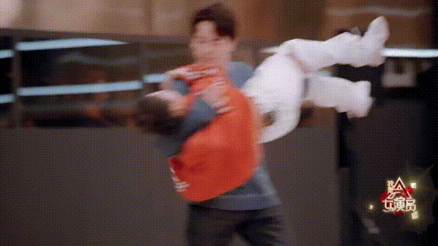 王晓晨泳装剧情照，王晓晨泳装（这些男星究竟是真敬业）