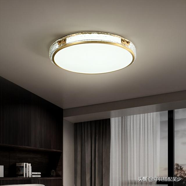 卧室灯圆的好还是方的好，卧室圆灯好还是方灯好（家中各个房间的灯应该如何安排）