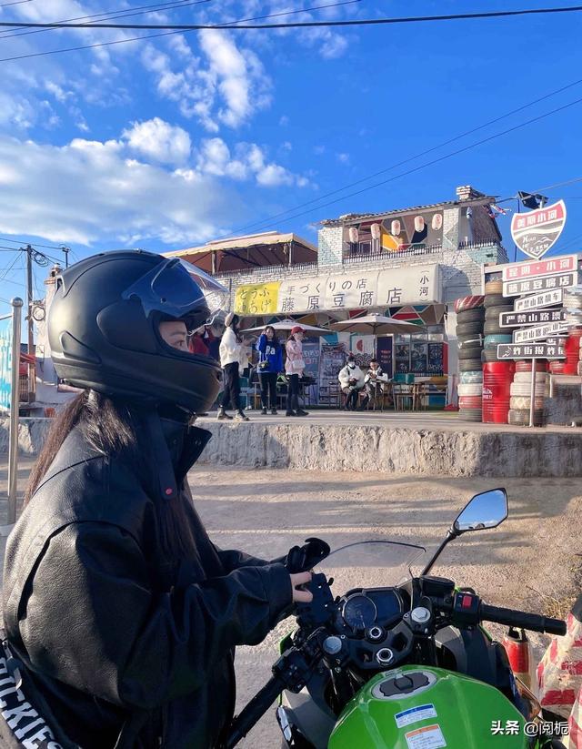 茅台,原名邰光远,云南话剧院国家二级演员.