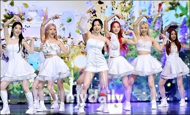 美图美图，美图美图壁纸（肤白貌美大长腿魅力不可小觑）