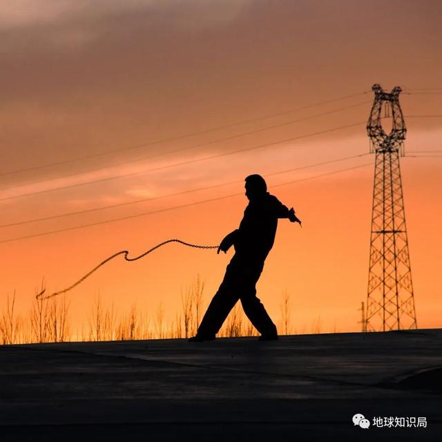 简笔画飞机的画法，二加三画小鸟（这么厉害的飞机，为啥没人敢坐）