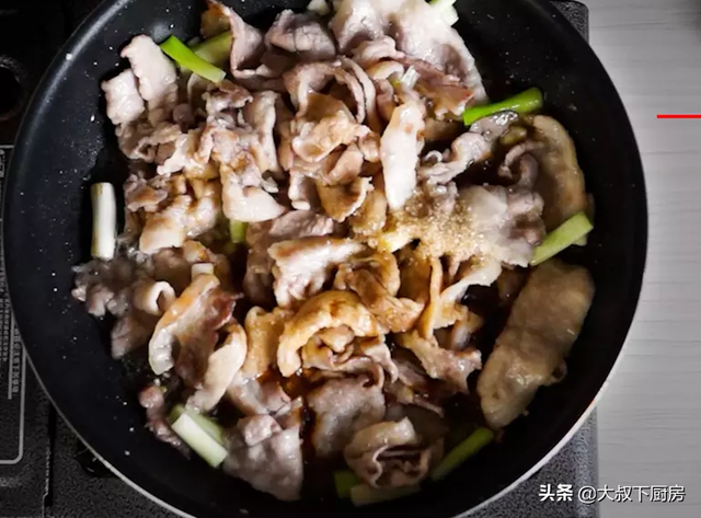 肥肉怎么做好吃，纯肥肉怎么做好吃（大叔教你葱烧猪五花）