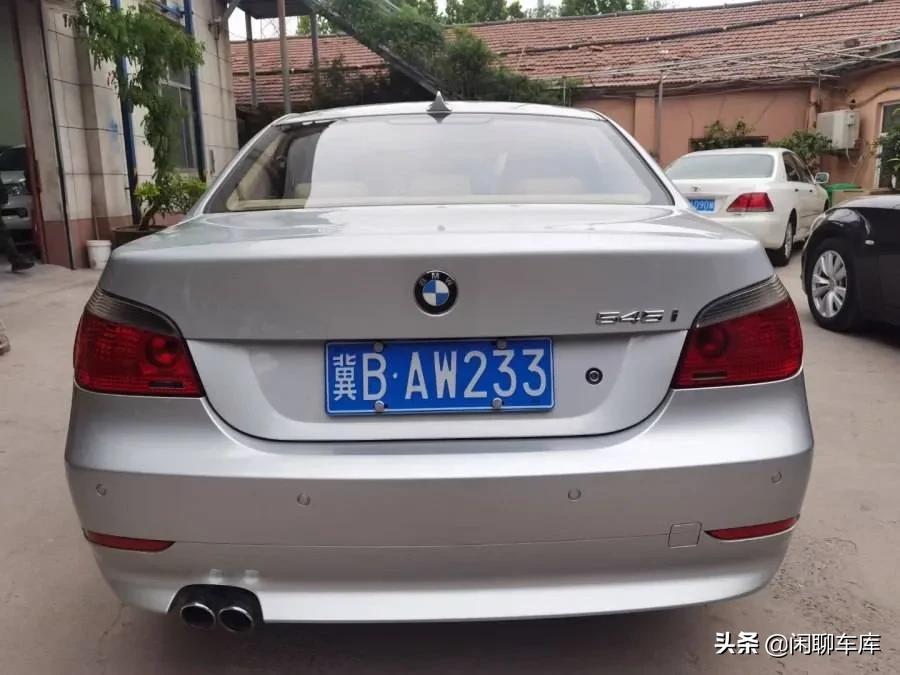 宝马轿车系列(奔驰c二手报价)