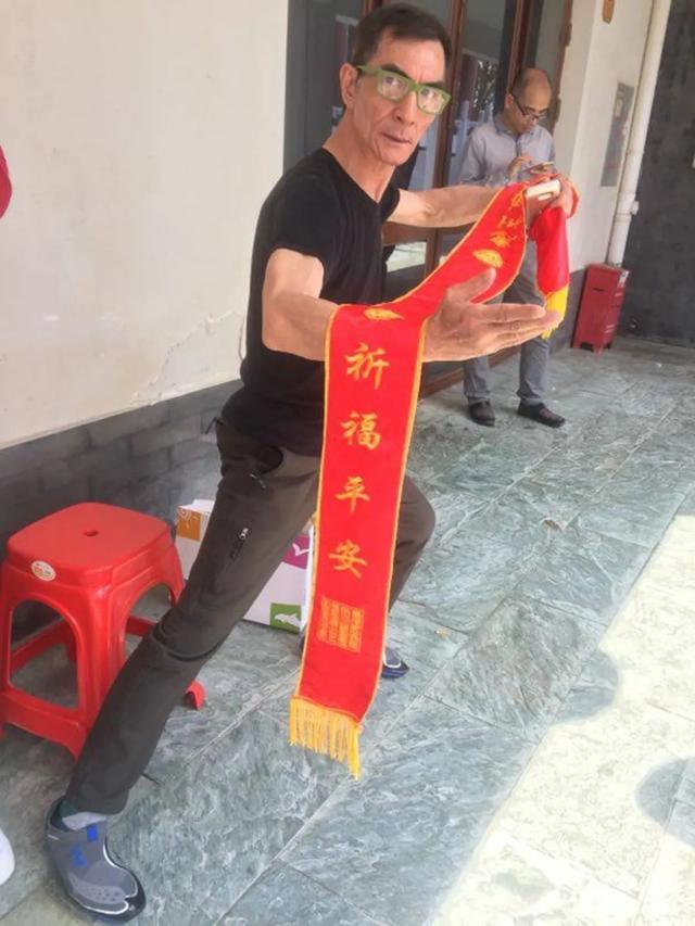 黄子华周慧敏电影，周慧敏香港流行乐坛玉女掌门人（68岁TVB一代神隐22年终出山拍戏）