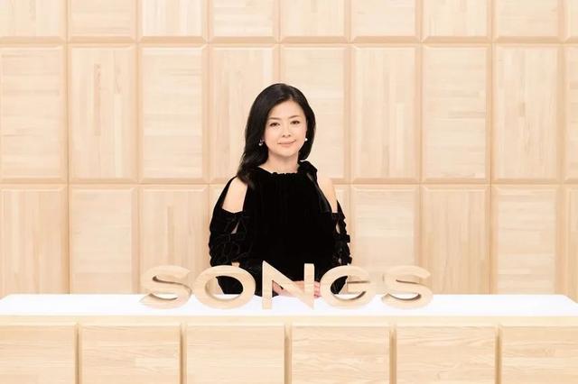 延生普佛视频唱诵，打普佛念什么经（这位女星真不愧是日娱神话…）