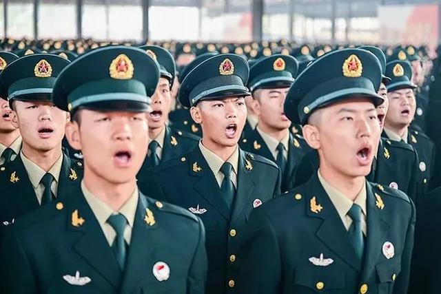 士官长是什么军衔，士官长是什么级别（看完这篇你就明白了）