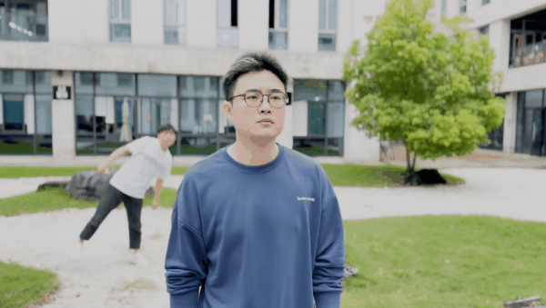 哪两种颜色可以调成紫色，哪两种颜色可以调成紫色彩搭配（但仍是一台值得购买的旗舰手机）