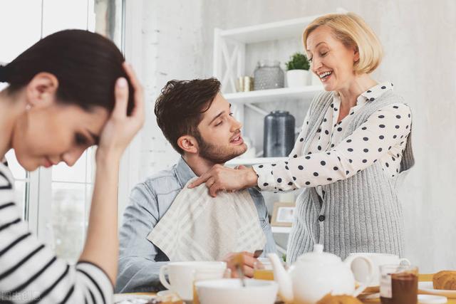 婆媳关系不好儿子怎样处理好，婆媳关系不好儿子怎么处理比较好（儿子“何去何从”家有奇葩婆婆）