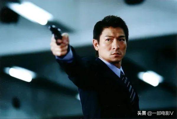 大块头有大智慧断头照，大块头大智慧。后面孙果把李凤怡的头砍掉了（由神作变烂片的电影《大块头有大智慧》）