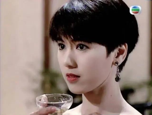 魅力超凡的短发女星有哪些，超级短发女明星（港圈“一眼万年”的短发美女）