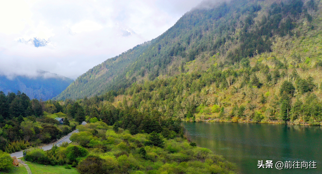 墨石公园属于哪个县城，墨石公园简介（必驾木格措墨石公园圣地理塘）