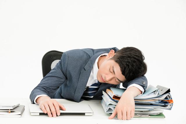 如何变得没人敢欺负你，如何变得让别人不敢欺负你（职场中自己经常被欺负）