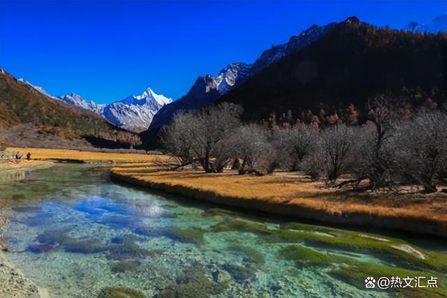 成都必去的10个景点，成都游玩攻略必去景点大全（川西值得去的地方有哪些）