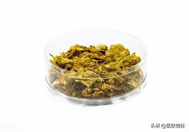 陈皮山楂泡水喝的功效和作用，陈皮泡水喝有什么功效和作用（坚持用陈皮泡水喝）