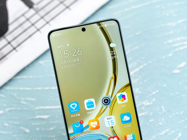 12G运行内存手机（最便宜的3款12GB+256GB手机）