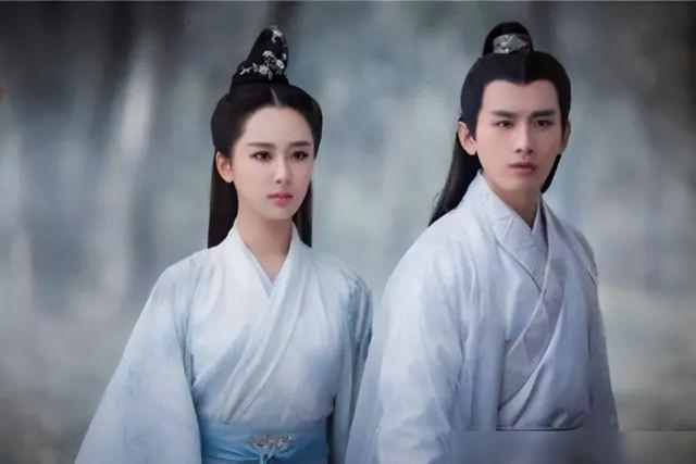 “京圈富婆”杨紫：兰博基尼打赌，绯闻男友众多，被张雪迎戴绿帽