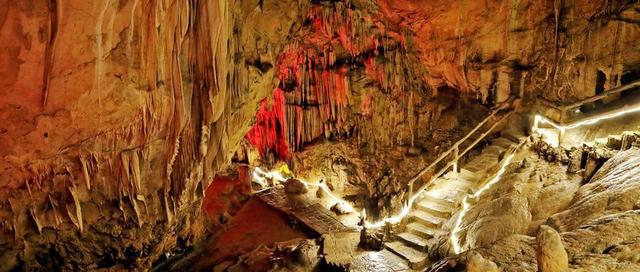 织金洞在哪里，新晋国家5A级景区（织金洞在哪里）