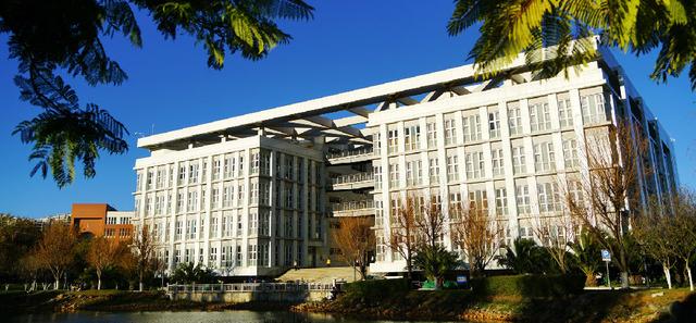 云南财经大学排名，云南财经大学国家级一流本科专业有哪些（云南省高校10强出炉）