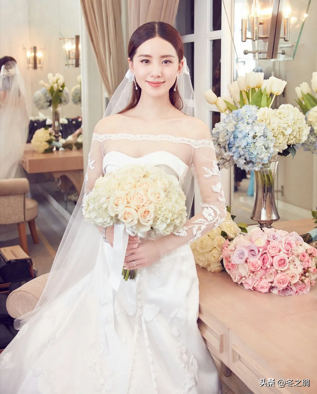 carven婚纱，明星的天价婚纱，你喜欢哪套