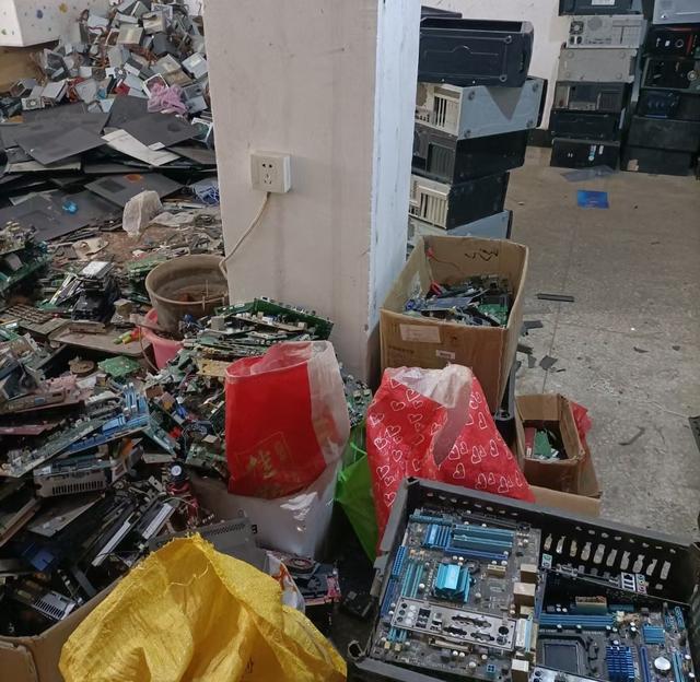 个人投资好项目，适合穷人的18个创业项目投资小（这2个不起眼的小生意）