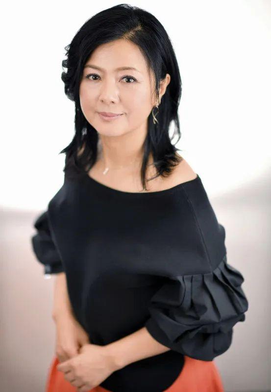 延生普佛视频唱诵，打普佛念什么经（这位女星真不愧是日娱神话…）