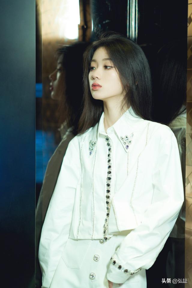 单依纯个人资料，单依纯个人简介（“歌坛未来”单依纯）