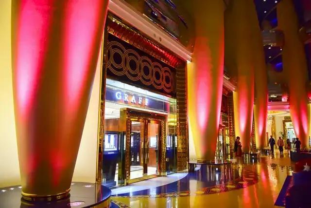 迪拜帆船酒店简介，迪拜帆船酒店介绍（80张高清图带你走进迪拜七星级帆船酒店）