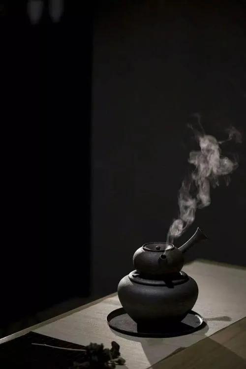 一日无书下一句是什么，一日无书,下一句是什么（散文：无事此静坐，一日当两日）