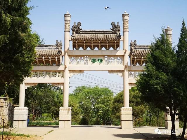 北京西山森林公园，北京西山森林公园登山路线推荐（西山国家森林公园）