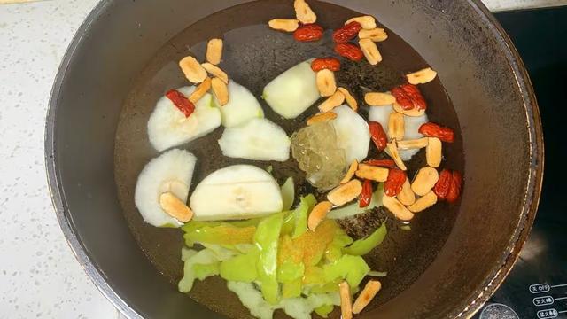 什么东西清肺最好，什么东西清肺效果最好（冬天要常吃）