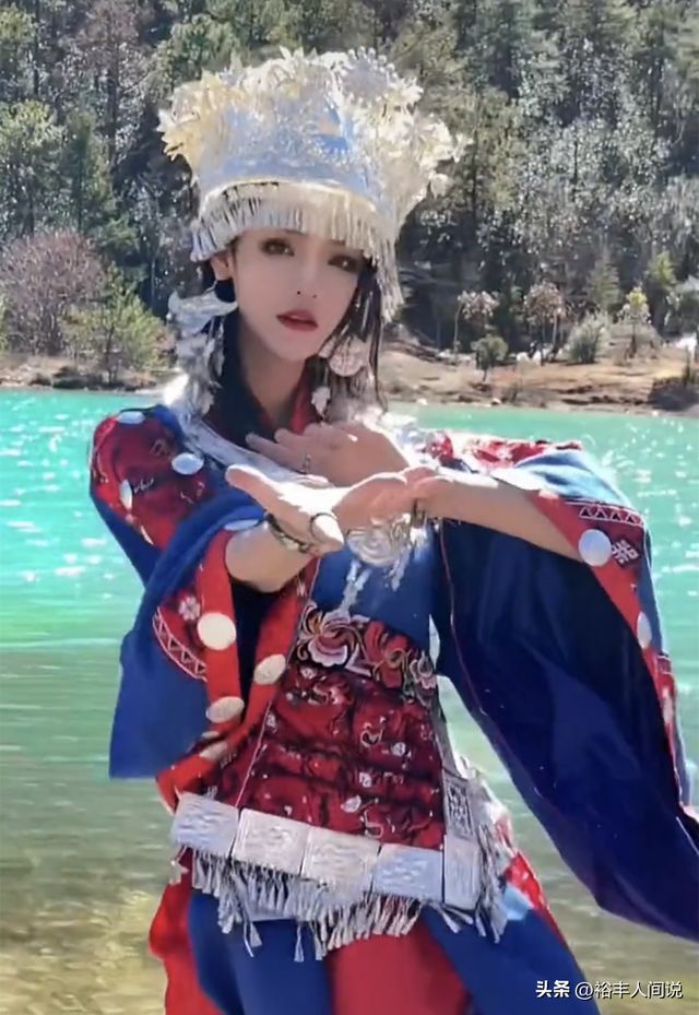 小慧君和沈辞亲吻，网红小慧君时隔两年终于道歉