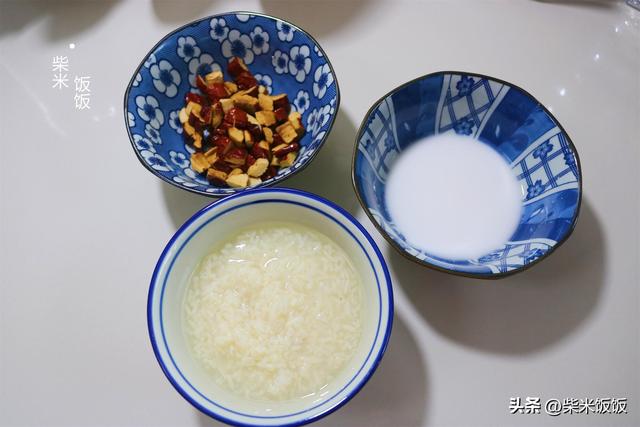 甜酒汤圆怎么煮，汤圆怎么煮 甜酒（煮一锅这样的酒酿圆子）