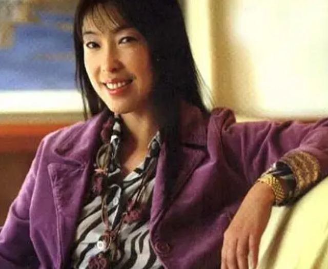 更大的老虎会是谁，世界上最大的老虎是什么（03年中国将5只老虎放到非洲草原）