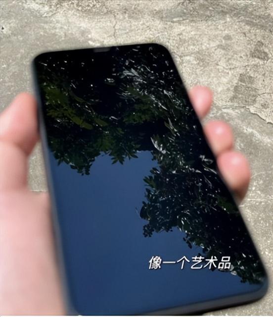 邦克仕（iPhone14手机是否要贴膜）