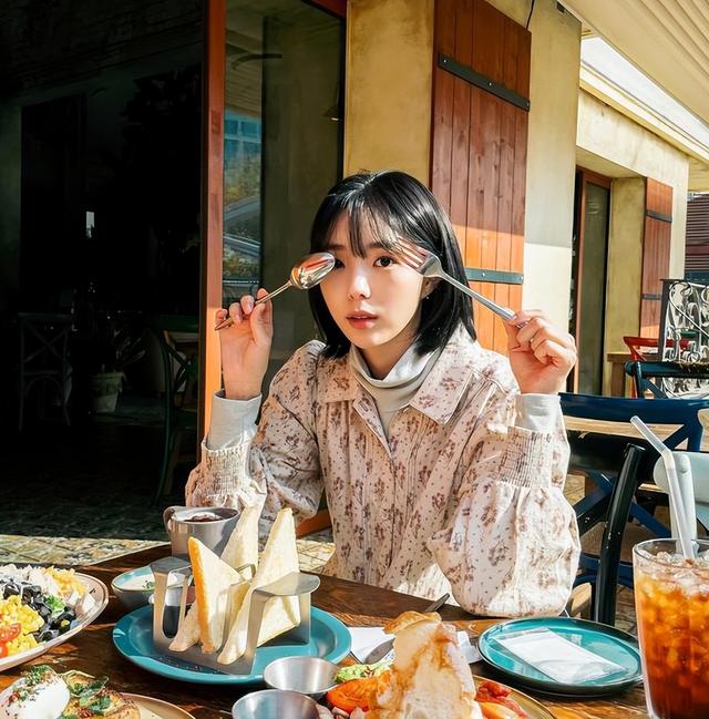 韩国最美十位女星，2023年韩国最美的10大女星