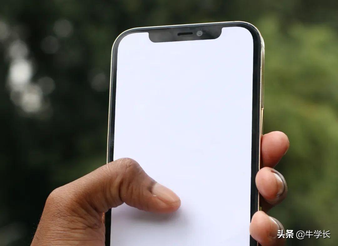 苹果手机怎么重启按哪个键（iPhone强制重启方法）