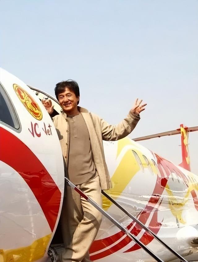 成龙有多少资产，成龙有多少资产2022（遗产全部捐献一分不给儿子）