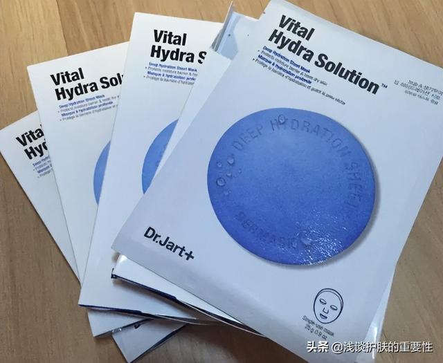 外油内干毛孔粗大护肤品推荐，改善毛孔粗大的护肤品（哪些护肤品可以改善毛孔粗大、t区出油的情况）