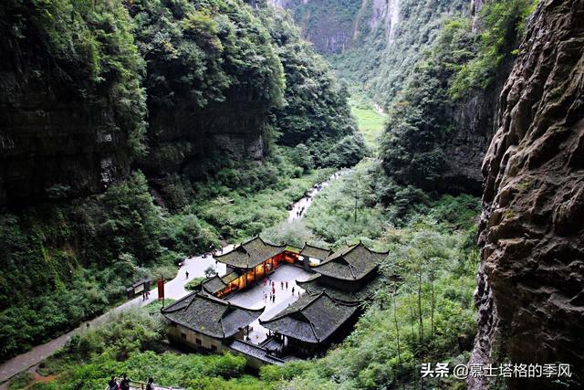 旅游景点推荐重庆周边，重庆周边附近旅游景点（这10处避暑胜地可居可玩）