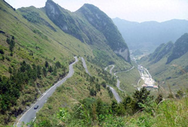 游广西大化：行八里九弯,观七百弄山海奇观