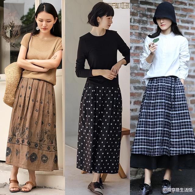 深蓝色忌搭什么颜色，蓝色配色效果图大全（尽量别穿这2个颜色）