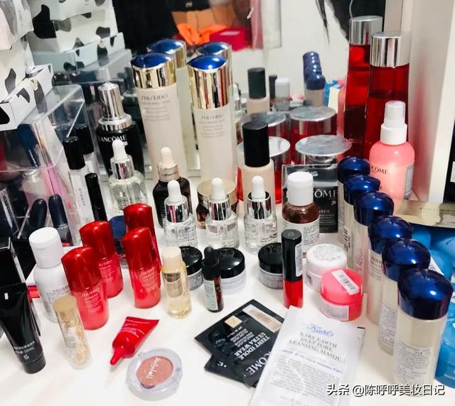 乳液和面霜有什么区别，面霜跟乳液的区别（用完乳液还需要用面霜吗）