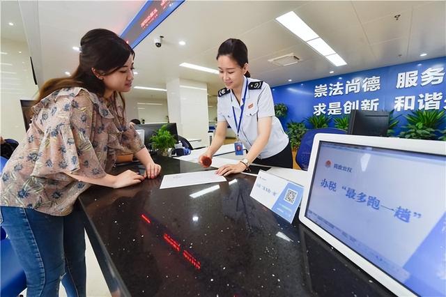医保卡怎么领取，如何领取医保卡（医保异地报销要先备案吗）