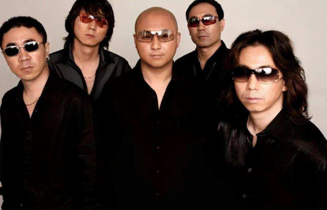 周晓鸥个人资料，周晓鸥在哪部电影中演的拉菲（与前妻离婚后以亲人相称）