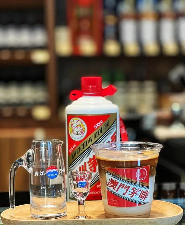 女人在饭局的得体表现，饭局说话技巧（在饭局中该如何表现的比较得体）