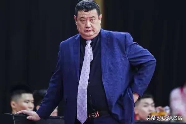 段江鹏，CBA三消息：山东队冲击前八（段江鹏跟山西队签约了没有）