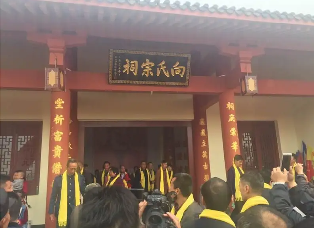 向华强是黑社会吗，向华强真正身份（香港新义安龙头家族）